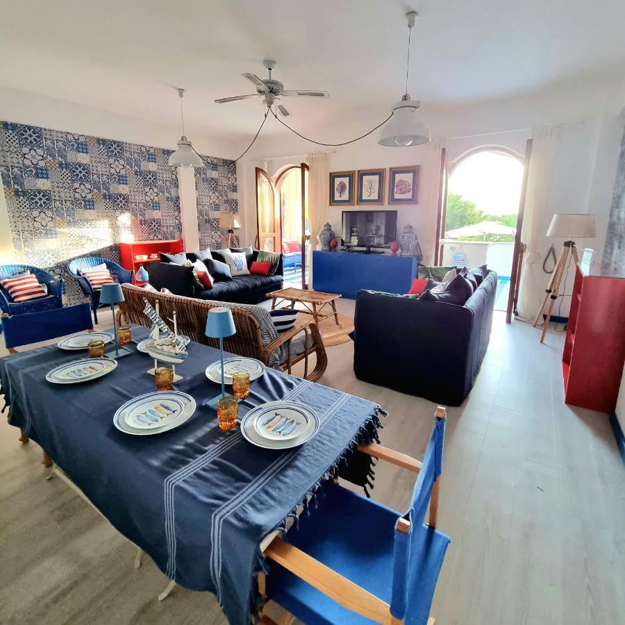 Villa VISTA MARE Su tre piani con giardino Falerna Esterno foto