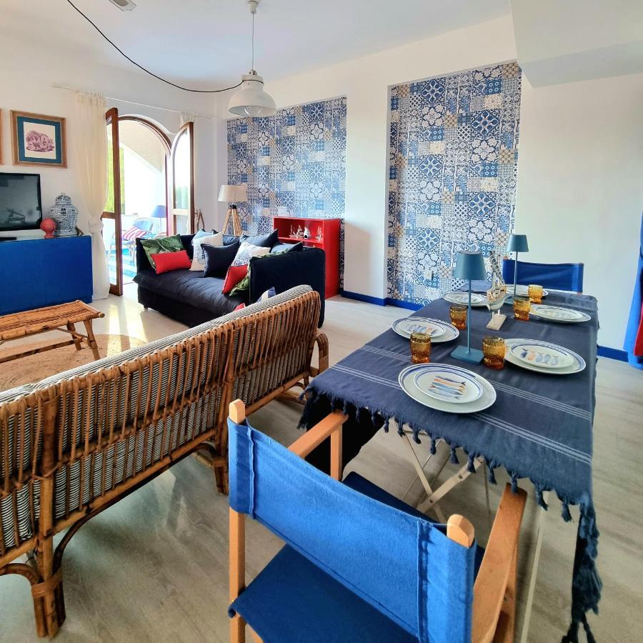 Villa VISTA MARE Su tre piani con giardino Falerna Esterno foto